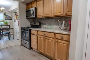 200B Sierra Ct, Woodbridge Township, NJ 07095 - Photo 7