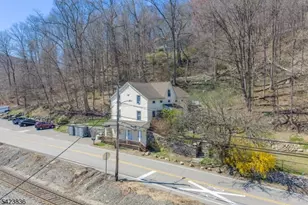 468 Hamburg Turnpike, West Milford, NJ 07480 - Photo 17