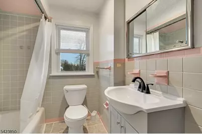 34 N 15th Ave, Manville, NJ 08835 - Photo 17