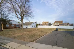 34 N 15th Ave, Manville, NJ 08835 - Photo 29