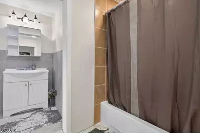 752 Highland Ave, Newark, NJ 07104 - Photo 17