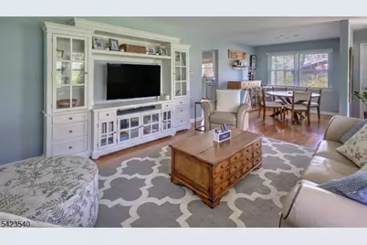 64 W Rayburn Rd, Long Hill Township, NJ 07946 - Photo 5