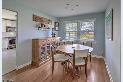 64 W Rayburn Rd, Long Hill Township, NJ 07946 - Photo 9