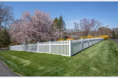 64 W Rayburn Rd, Long Hill Township, NJ 07946 - Photo 29