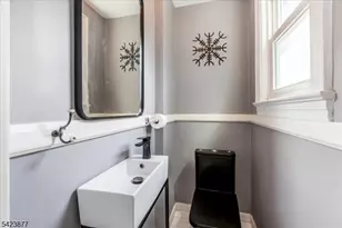 29 Newell Dr, Bloomfield, NJ 07003 - Photo 17