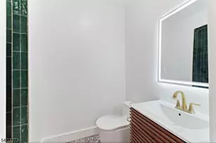 113 Oak St, Jersey City, NJ 07304 - Photo 17