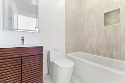 113 Oak St, Jersey City, NJ 07304 - Photo 19