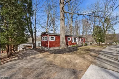 12 Watergate Dr, High Bridge, NJ 08829 - Photo 3