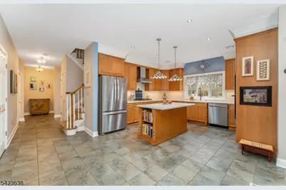 2 Lance Dr, Lebanon Township, NJ 07830 - Photo 9