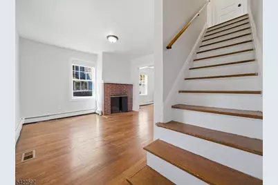 46 W End Ave #Left, Summit, NJ 07901 - Photo 11