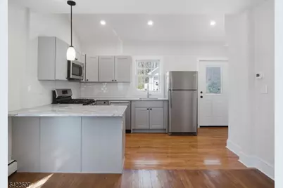 46 W End Ave #Left, Summit, NJ 07901 - Photo 7