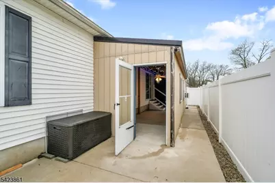 111 N Laurel St, Buena, NJ 08326 - Photo 33