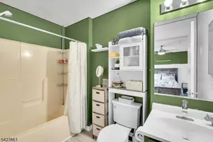 111 N Laurel St, Buena, NJ 08326 - Photo 27