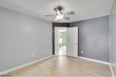 111 N Laurel St, Buena, NJ 08326 - Photo 23