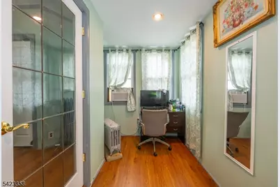 129 Howard Ave, Passaic, NJ 07055 - Photo 17