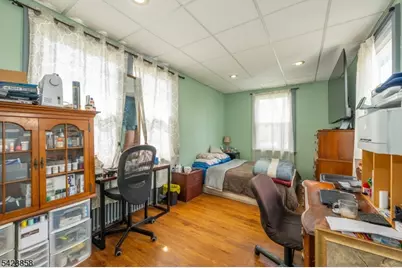 129 Howard Ave, Passaic, NJ 07055 - Photo 11