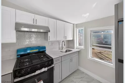 123 Steuben St #2, East Orange, NJ 07018 - Photo 21