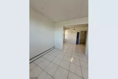 123 Clark Pl, Elizabeth, NJ 07206 - Photo 5