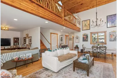 1046 Lakeside Dr E, Vernon, NJ 07422 - Photo 13