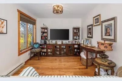 1046 Lakeside Dr E, Vernon, NJ 07422 - Photo 19