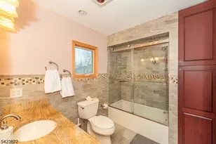 47 Laurel Dr, Wayne, NJ 07470 - Photo 17