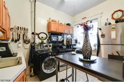 137 Valley Rd, Montclair, NJ 07042 - Photo 11