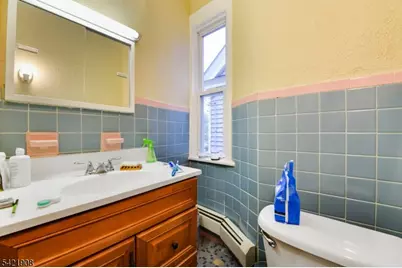 137 Valley Rd, Montclair, NJ 07042 - Photo 17