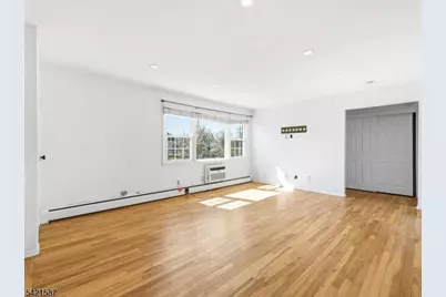 115 Pitney Pl, Morris Township, NJ 07960 - Photo 9