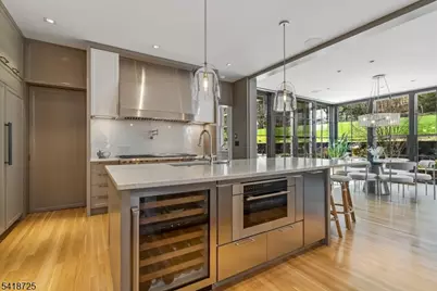 270 Up Mountain Avenue, Montclair, NJ 07043 - Photo 19