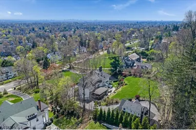 270 Up Mountain Avenue, Montclair, NJ 07043 - Photo 47