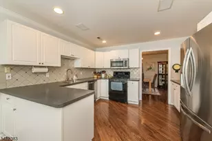 2 Cooper Ln, Long Hill Township, NJ 07946 - Photo 7