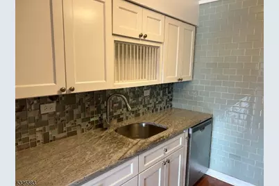 300 Main St #405, Little Falls Township, NJ 07424 - Photo 5