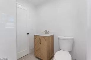 325 Hollywood Ave, Hillside, NJ 07205 - Photo 19