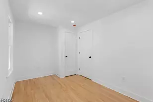 325 Hollywood Ave, Hillside, NJ 07205 - Photo 21