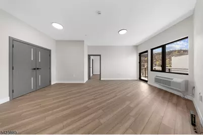 87 Mary St #501, Paterson, NJ 07503 - Photo 3