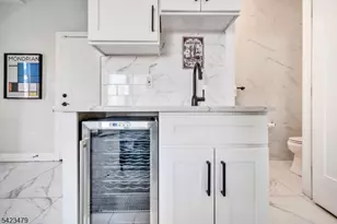 209 Bowers St, Jersey City, NJ 07307 - Photo 25