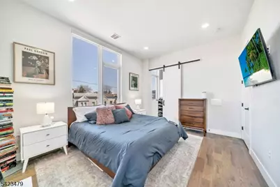 209 Bowers St, Jersey City, NJ 07307 - Photo 31