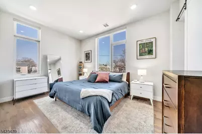 209 Bowers St, Jersey City, NJ 07307 - Photo 29