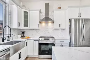 209 Bowers St, Jersey City, NJ 07307 - Photo 9