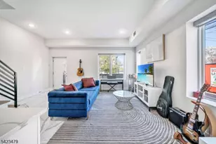 209 Bowers St, Jersey City, NJ 07307 - Photo 21