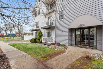 483 Forest St #10, Kearny, NJ 07032 - Photo 3