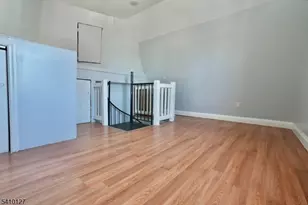 233 Bayview Ave, Jersey City, NJ 07305 - Photo 7