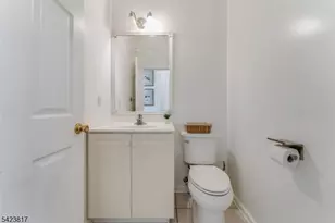722 County Rd 579, Raritan Township, NJ 08822 - Photo 33
