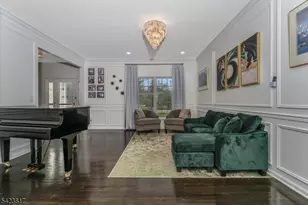 722 County Rd 579, Raritan Township, NJ 08822 - Photo 17