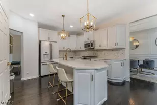 722 County Rd 579, Raritan Township, NJ 08822 - Photo 9
