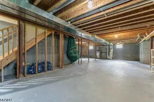 722 County Rd 579, Raritan Township, NJ 08822 - Photo 35