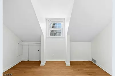 512 Gallows Hill Rd, Cranford Township, NJ 07016 - Photo 21