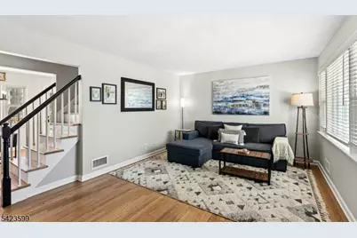 512 Gallows Hill Rd, Cranford Township, NJ 07016 - Photo 5