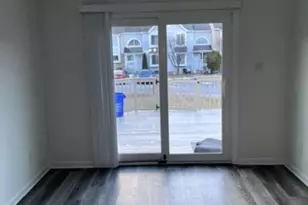 132 Longacre Ct, Hillsborough Township, NJ 08844 - Photo 5