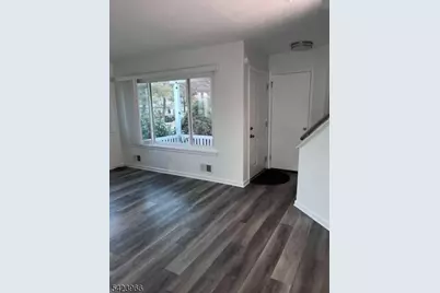 132 Longacre Ct, Hillsborough Township, NJ 08844 - Photo 7